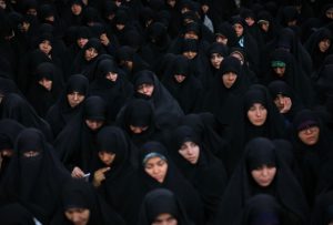مدیر مدرسه الغدیر تهران مطرح کرد؛ ضرورت حضور فعال، مستمر و جذاب طلاب خواهر در فضای مجازی/ هر حوزه گوشی شنوا و مشاوری دلسوز برای افراد جامعه باشد